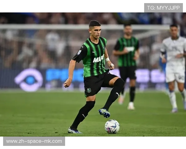 萨索洛对阵维罗纳：中游球队交锋难分胜负