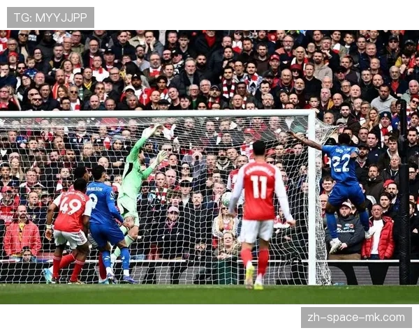 阿森纳1-2落后伯恩茅斯，枪手主场遭遇意外翻车